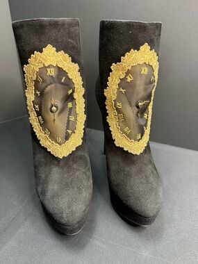 Rare Charlotte Olympia Black Suede Leather Bootie High Heel Platform Gold Clock